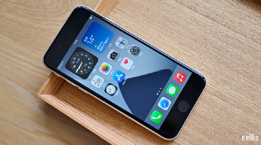 苹果ID手机贷款秒批,15分钟相应全部资料和审核流程即可通过